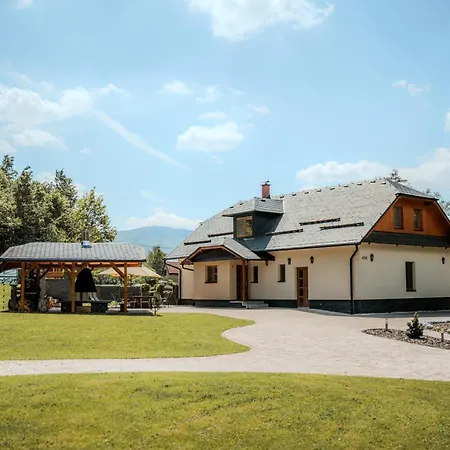 V Soukromi S Bazenem Tri Splavy Čeladná